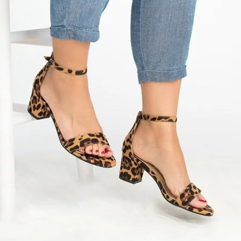 Women's plus size sandals