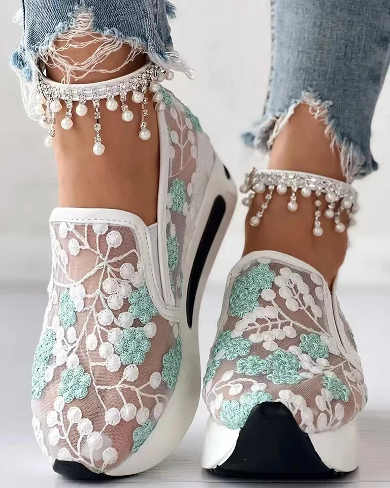 Women's Sneakers Floral Embroidery Mesh Sneakers