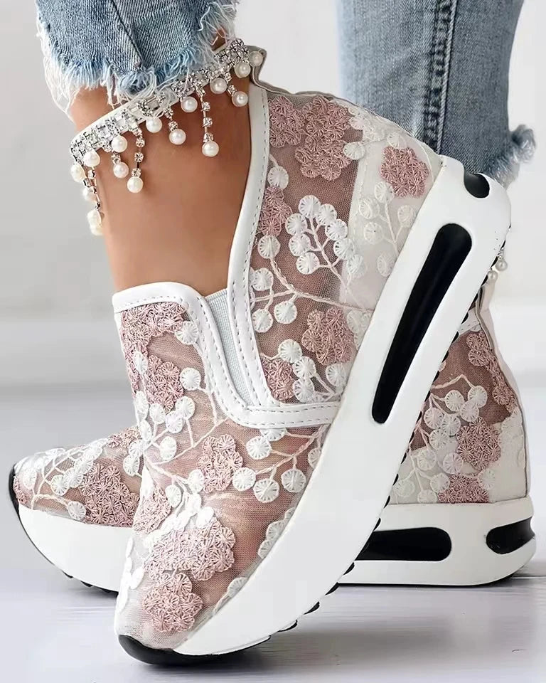 Women's Sneakers Floral Embroidery Mesh Sneakers